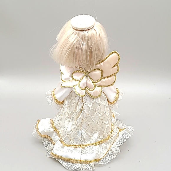 Precious Moments Vintage Angel Tree Topper, Blond Hair, Gold & White Lace Dress - Picture 5 of 6